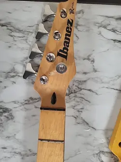 GUITAR NECKS