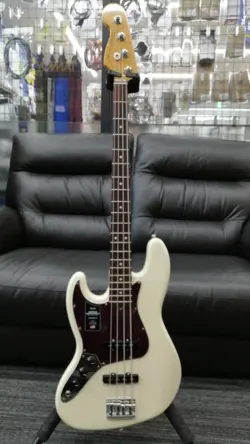 BASS LEFTY WHITE