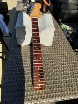 ROSEWOOD NECK NICE