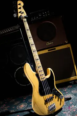FENDER AMERICAN DELUXE JAZZ BASS N3 / 2013 SAFE DELIVERY FROM JAPAN
