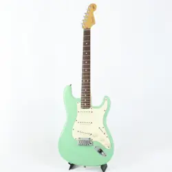 SN.SZ1130755 2001 GUITAR