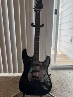 FENDER STRATOCASTER CARRYING