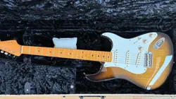 ELECTRIC GUITAR FENDER ERIC JOHNSON SIGNATURE STRATOCASTER SUNBURST 2007 USA