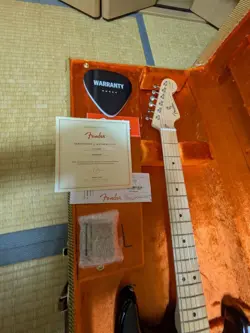 STRATOCASTER BLACK 2023