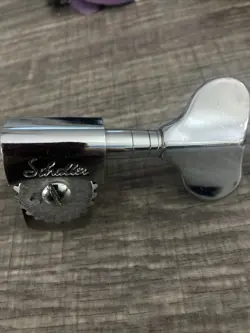 GUITAR MACHINE HEADS