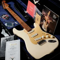 FENDER CUSTOM SHOP AMERICAN CUSTOM AMERICAN CUSTOM STRATOCASTER NOS HONEY BLONDE