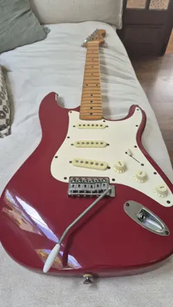 SQUIRE STRATOCASTER SAMICK
