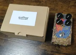 KARDIAN VITAMIN C SUPER LUCKY 7 USED BOOSTER WITH ADD-CBF FENDER REVERB MODEL