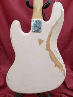 ELECTRIC GUITAR ADJUSTED