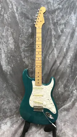 TRANSLUCENT ELECTRIC GUTIAR