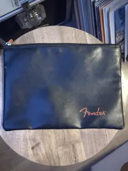 FENDER PICK POUCH
