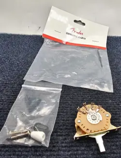 0991367000 STRATOCASTER TELECASTER