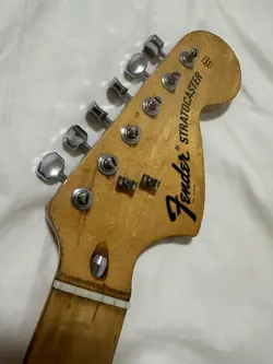 STRATOCASTER VINTAGE NECK