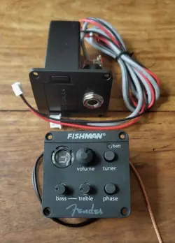 FISHMAN ISYS+ FENDER EQ TUNER PREAMP PIEZO PICKUP SYSTEM FOR ACOUSTIC GUITARS