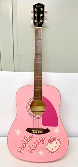 SQUIER BY FENDER ACOUSTIC GUITAR HELLO KITTY PINK LIMITED EDITION 2007 GRAPHICS