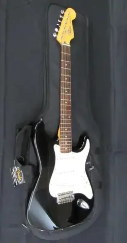 BEAUTIFUL FENDER STRATOCASTER (KOREA) 6 STRING ELECTRIC GUITAR W/ CASE