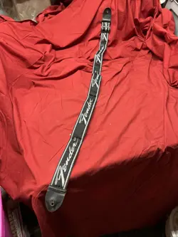 FENDER GUITAR/BASS 2