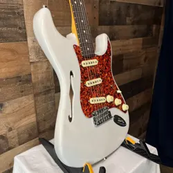 II THINLINE STRATOCASTER