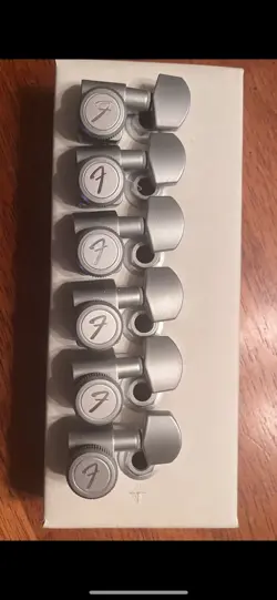 BRUSHED LOCKING TUNERS