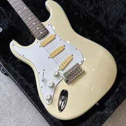 RIGHT-HANDED FENDER JAPAN