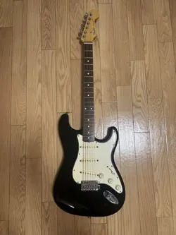 FENDER JAPAN FUJIGEN STRATOCASTER 94 95