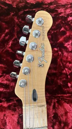 FENDER TELECASTER WHITE