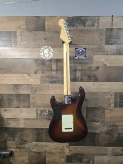 FENDER AMERICAN