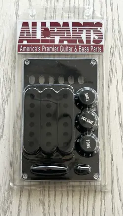 ALLPARTS PG-0549-023 BLACK ACCESSORY KIT KNOBS/COVERS/BACK PLATE FENDER STRAT