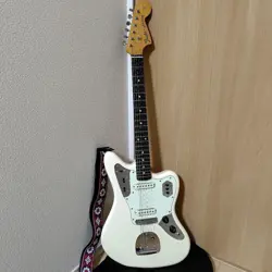 FENDER JAPAN TRADITIONAL 60S JAGUAR SAFE PACKING!