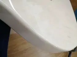 USED ELECTRIC GUTIAR