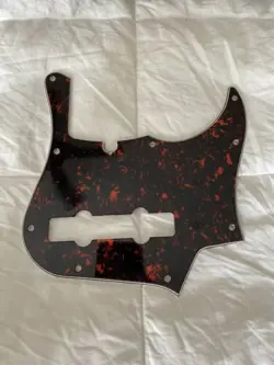 FENDER AMERICAN DELUXE JAZZ BASS V PICKGUARD