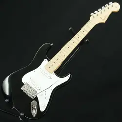 SN.M024190 1992-1993 STRATOCASTER