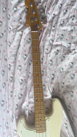 1993-1994 VINTAGE WHITE