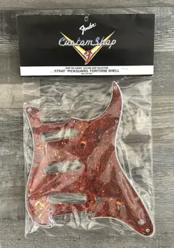 NEW - GENUINE FENDER STRAT PICKGUARD - TORTOISE SHELL 099-2142-000