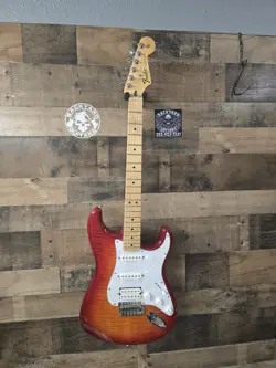 2015 FENDER PLAYER STRATOCASTER  SIENNA SUNBURST MIM
