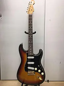 FENDER JAPAN ST62G STRATOCASTER TYPE