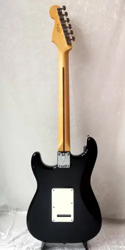USED FENDER MEXICOPLAYER