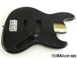 HARDWARE BASS GUITAR