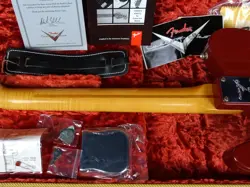 FENDER CUSTOM SHOP LIMITED EDITION TELECASTER DAKOTA RED 1999 SAFE DELIVERY FROM