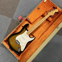 FENDER AMERICAN VINTAGE 1957 STRATOCASTER 2CS 2 COLOR SUNBURST USA 2005 E.GUITAR