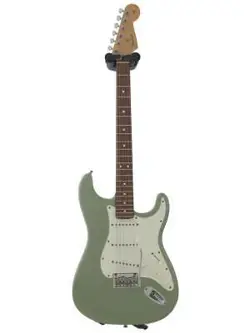 FENDER MEXICO   ELECTRIC GUITAR   STRAT TYPE   GREEN   SSS   SYNCHRO TYPE