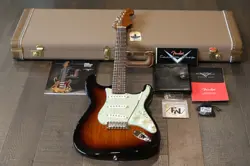 MINTY! 2022 FENDER CUSTOM SHOP GT11 STRAT NOS 2-TONE SUNBURST + COA OHSC