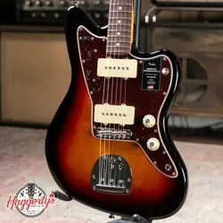 FENDER AMERICAN PROFESSIONAL II JAZZMASTER ROSEWOOD FINGERBOARD - 3-COLOR SUNBUR