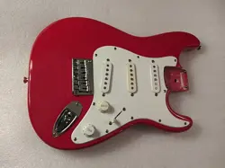 STRAT STYLE RED