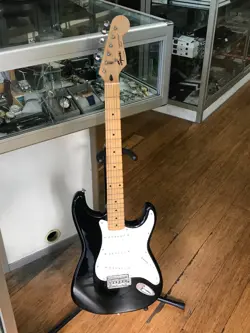 SQUIER STRATOCASTER BY FENDER 6 STRING ELECTRIC GUITAR / MISSING 1 STRING