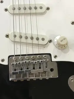GUITAR MISSING STRING