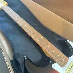 ‘60S STRATOCASTER ELECTRIC