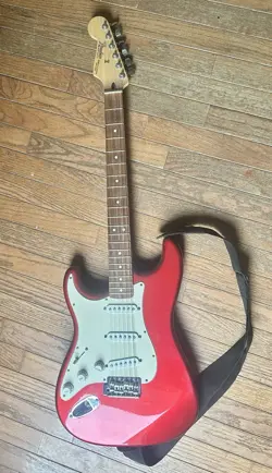 STRATOCASTER CHROME RED