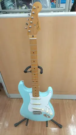 PLAYER STRATOCASTER NO2500612