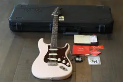 MINTY! 2021 FENDER LTD ED AMERICAN PROFESSIONAL II STRAT SHELL PINK + COA OHSC